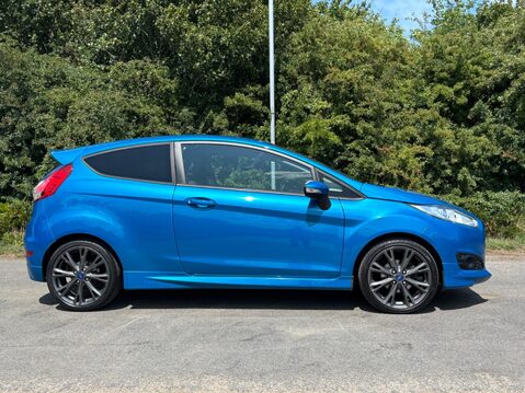 Ford Fiesta 1.0T EcoBoost Zetec S Euro 5 (s/s) 3dr 2