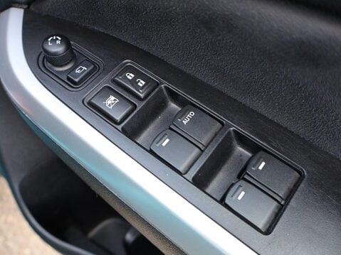 Suzuki Vitara 1.6 SZ5 Auto ALLGRIP Euro 6 (s/s) 5dr 23