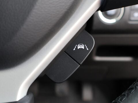Suzuki Vitara 1.4 Boosterjet MHEV SZ5 Euro 6 (s/s) 5dr 23