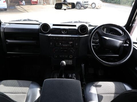 Land Rover Defender 2.2 TDCi XS 4WD SWB Euro 5 3dr 11