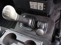 Land Rover Defender 2.2 TDCi XS 4WD SWB Euro 5 3dr 18