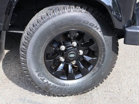 Land Rover Defender 2.2 TDCi XS 4WD SWB Euro 5 3dr 21