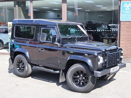 Land Rover Defender 2.2 TDCi XS 4WD SWB Euro 5 3dr