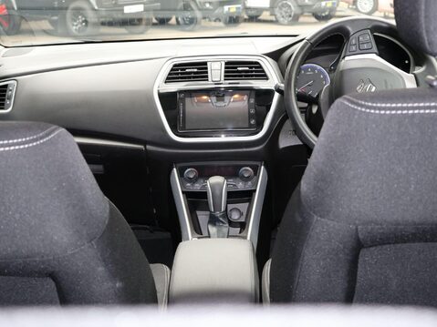 Suzuki SX4 S-Cross 1.0 Boosterjet SZ-T Auto Euro 6 5dr 14