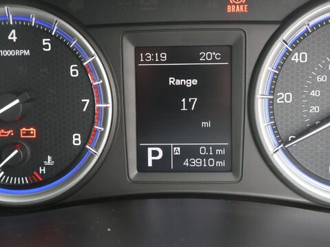 Suzuki SX4 S-Cross 1.0 Boosterjet SZ-T Auto Euro 6 5dr 31