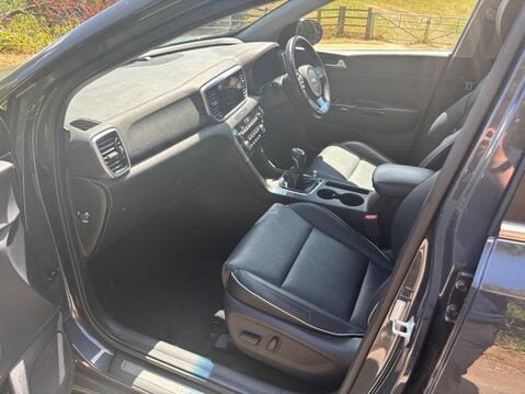 Kia Sportage 1.6 GDi 3 Euro 6 (s/s) 5dr 13