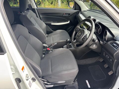 Suzuki Swift 1.2 Dualjet MHEV SZ-L Euro 6 (s/s) 5dr 17