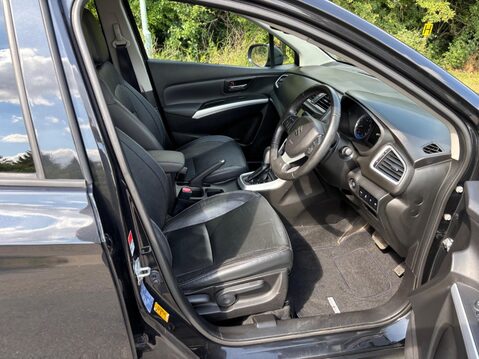 Suzuki SX4 S-Cross 1.6 SZ5 CVT Euro 6 5dr 13