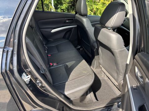 Suzuki SX4 S-Cross 1.6 SZ5 CVT Euro 6 5dr 12
