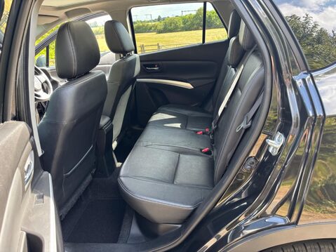 Suzuki SX4 S-Cross 1.6 SZ5 CVT Euro 6 5dr 11