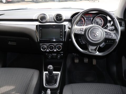 Suzuki Swift 1.2 Dualjet MHEV SZ5 Euro 6 (s/s) 5dr 17