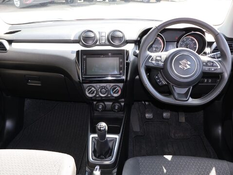 Suzuki Swift 1.2 Dualjet MHEV SZ-L Euro 6 (s/s) 5dr 12