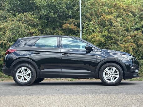 Vauxhall Grandland X 1.2 Turbo SE Euro 6 (s/s) 5dr 2