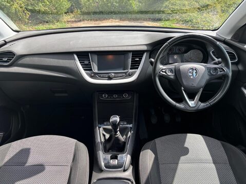 Vauxhall Grandland X 1.2 Turbo SE Euro 6 (s/s) 5dr 14
