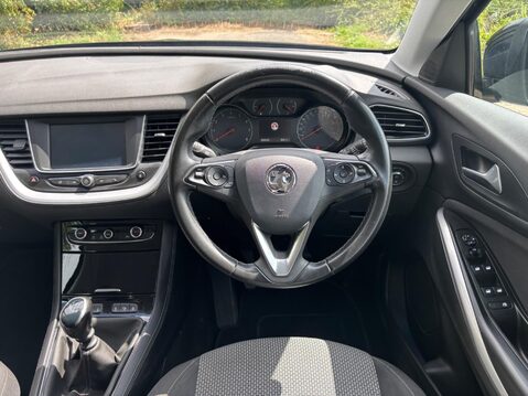 Vauxhall Grandland X 1.2 Turbo SE Euro 6 (s/s) 5dr 15