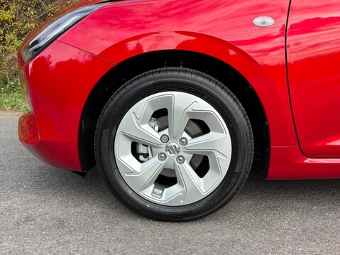 Suzuki Swift 1.2 Hybrid MOTION 16