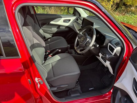 Suzuki Swift 1.2 Hybrid MOTION 26