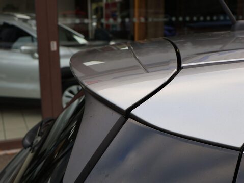 Suzuki Swift 1.2 Hybrid MOTION 28