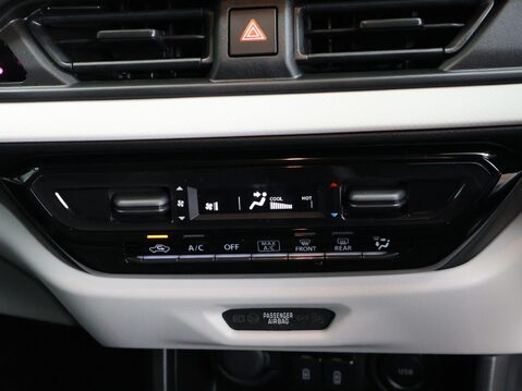 Suzuki Swift 1.2 Hybrid MOTION 17