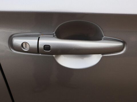 Suzuki Swift 1.2 Hybrid MOTION 22