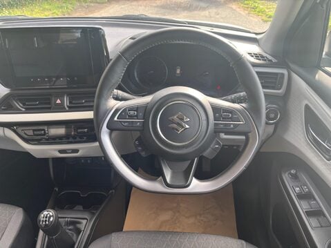 Suzuki Swift 1.2 MHEV Motion Euro 6 (s/s) 5dr 17