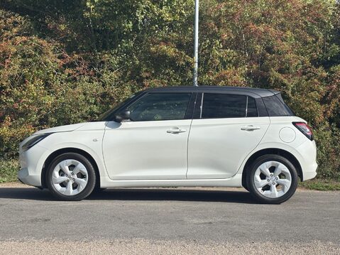 Suzuki Swift 1.2 MHEV Motion Euro 6 (s/s) 5dr 8