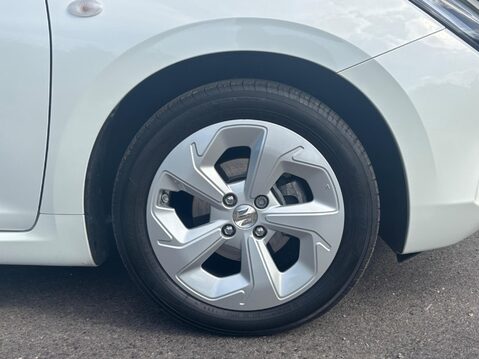 Suzuki Swift 1.2 MHEV Motion Euro 6 (s/s) 5dr 3