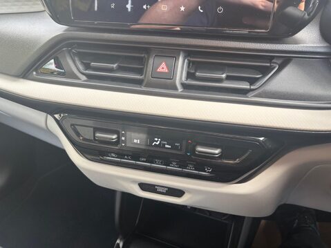 Suzuki Swift 1.2 MHEV Motion Euro 6 (s/s) 5dr 26