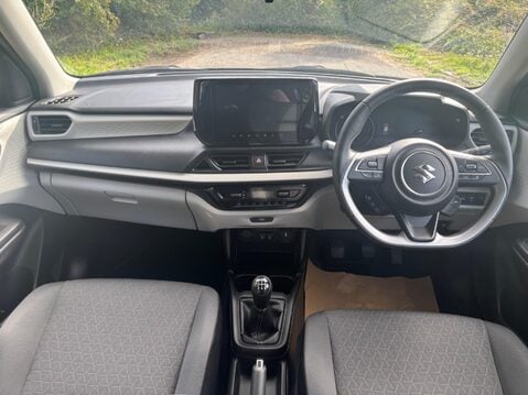 Suzuki Swift 1.2 MHEV Motion Euro 6 (s/s) 5dr 16