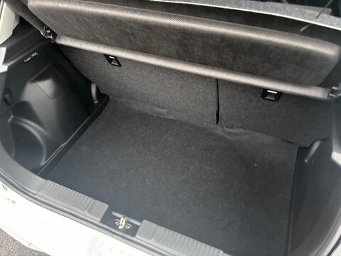 Suzuki Swift 1.2 Hybrid MOTION 11