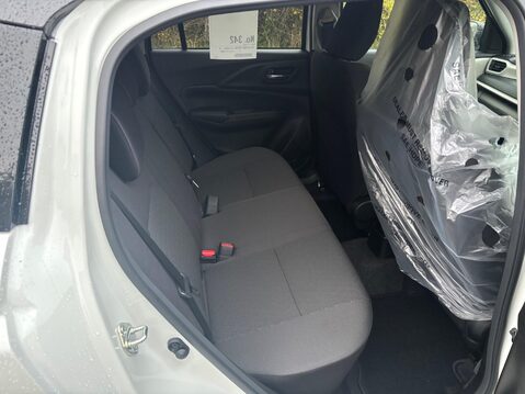 Suzuki Swift 1.2 Hybrid MOTION 14