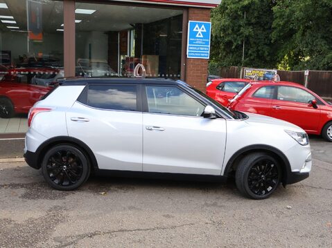 SsangYong Tivoli 1.6 e-XGi ELX Auto Euro 6 5dr 8