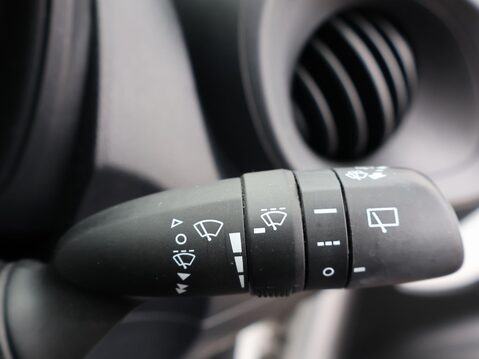 Toyota Aygo X 1.0 VVT-i Pure x-shift Euro 6 (s/s) 5dr 22