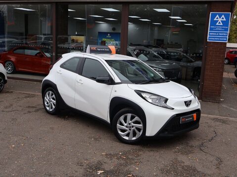 Toyota Aygo X 1.0 VVT-i Pure x-shift Euro 6 (s/s) 5dr 4