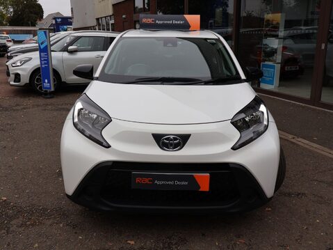 Toyota Aygo X 1.0 VVT-i Pure x-shift Euro 6 (s/s) 5dr 5