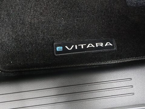 Suzuki e Vitara 128KW MOTION 15