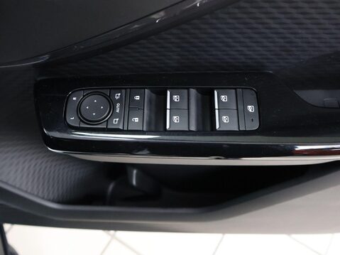 Suzuki e Vitara 128KW MOTION 11