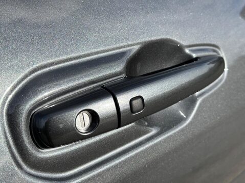 Suzuki e Vitara 61kWh Motion Auto 5dr 16