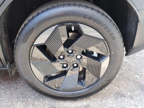 Suzuki e Vitara 128KW MOTION 13