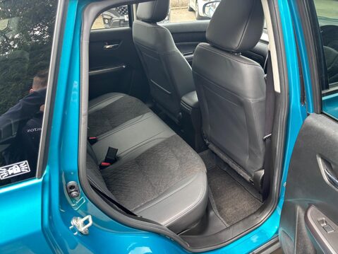 Suzuki Vitara 1.5 SZ5 AGS Auto Euro 6 (s/s) 5dr 22