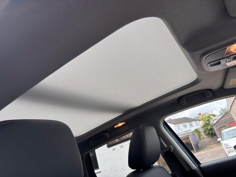 Suzuki Vitara 1.5 SZ5 AGS Auto Euro 6 (s/s) 5dr 23