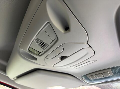 Ford Tourneo Connect 1.5 EcoBlue Titanium Auto Euro 6 (s/s) 5dr 22