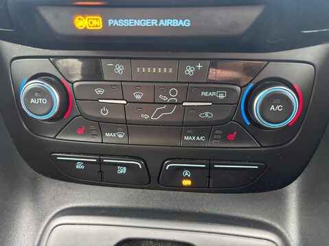 Ford Tourneo Connect 1.5 EcoBlue Titanium Auto Euro 6 (s/s) 5dr 35