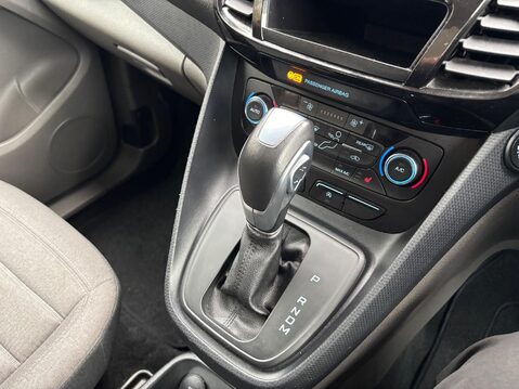 Ford Tourneo Connect 1.5 EcoBlue Titanium Auto Euro 6 (s/s) 5dr 34