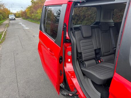 Ford Tourneo Connect 1.5 EcoBlue Titanium Auto Euro 6 (s/s) 5dr 4