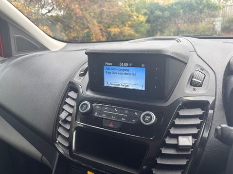 Ford Tourneo Connect 1.5 EcoBlue Titanium Auto Euro 6 (s/s) 5dr 29