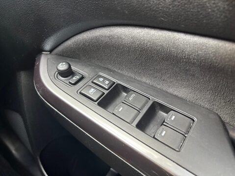 Suzuki Vitara 1.4 Boosterjet MHEV SZ5 Euro 6 (s/s) 5dr 30