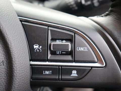 Suzuki Swift 1.2 Dualjet MHEV SZ5 Euro 6 (s/s) 5dr 23