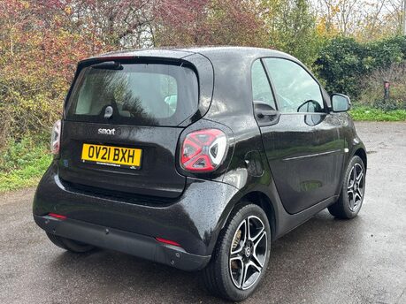 Smart Fortwo Coupe 17.6kWh Prime Exclusive Auto 2dr (22kW Charger) 4