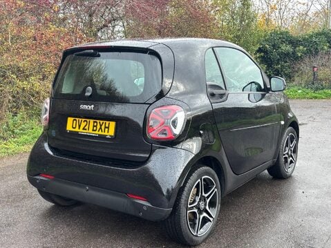 Smart Fortwo Coupe 17.6kWh Prime Exclusive Auto 2dr (22kW Charger) 4